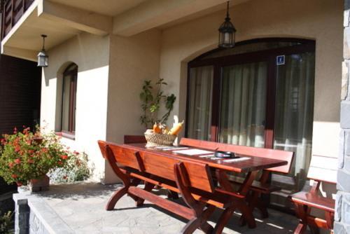 Pension Casa Ali & Andu Buşteni Εξωτερικό φωτογραφία