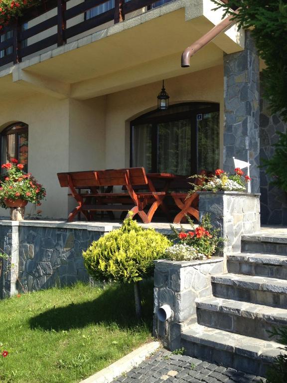 Pension Casa Ali & Andu Buşteni Εξωτερικό φωτογραφία